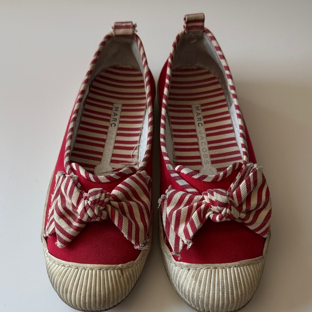 Marc Jacobs Red and White Bow Sneakers